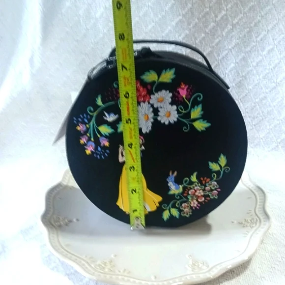Vera Bradley × Disney 100 Snow White Whimsy Cosmetic Case - Picture 10 of 16